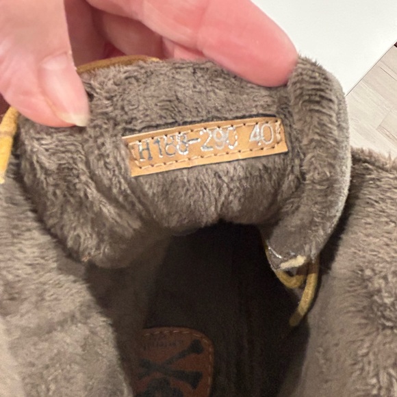 Mastermind Japan Suede Skull Lace-Up Desert Boot - Picture 11 of 13